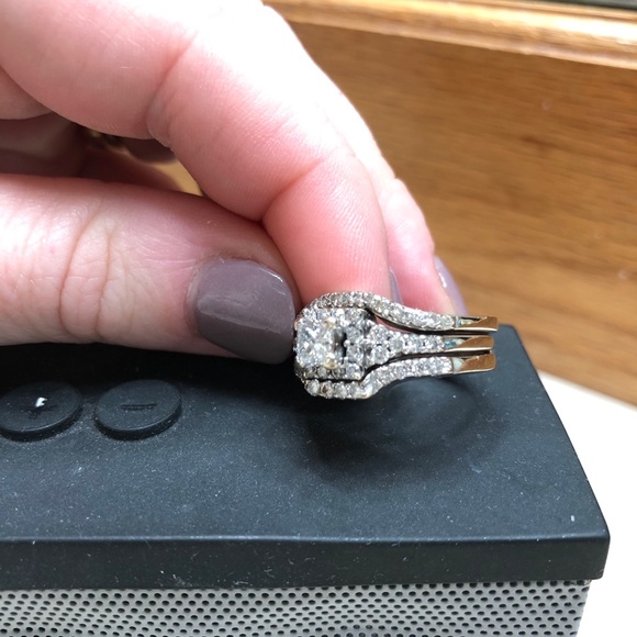 Wedding Set - Picture 2 of 3